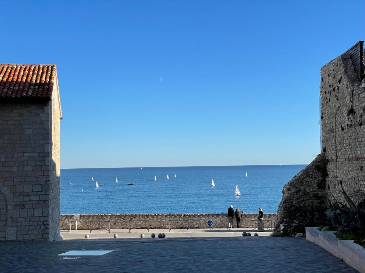 Nice Renting - Massena - Loft - Heart Of Vieil Antibes - The Market With Sea View מראה חיצוני תמונה