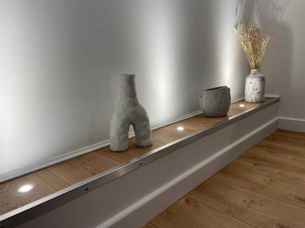 Nice Renting - Massena - Loft - Heart Of Vieil Antibes - The Market With Sea View מראה חיצוני תמונה